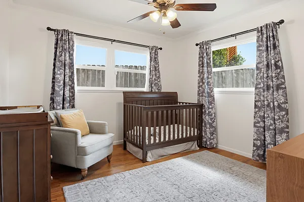 1329 La Loma Dr — Photo 10