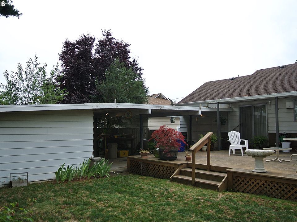 2nd image of 3561 NE Rosa Parks Way