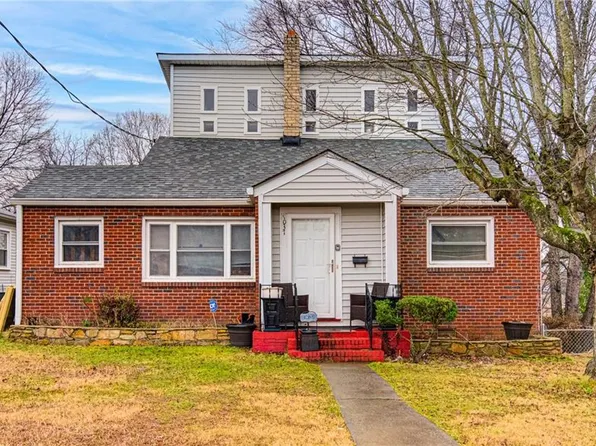 1037 Manly St, Winston Salem, NC 27105