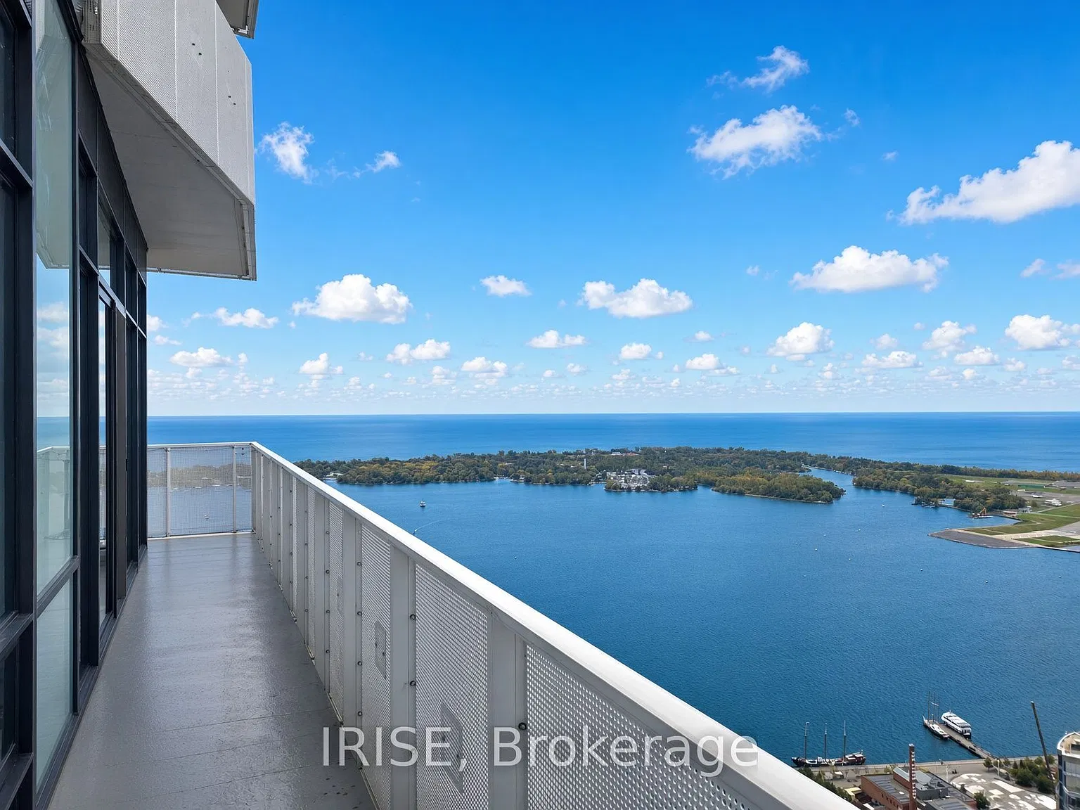 4 bed, $4,600 — Photo 1