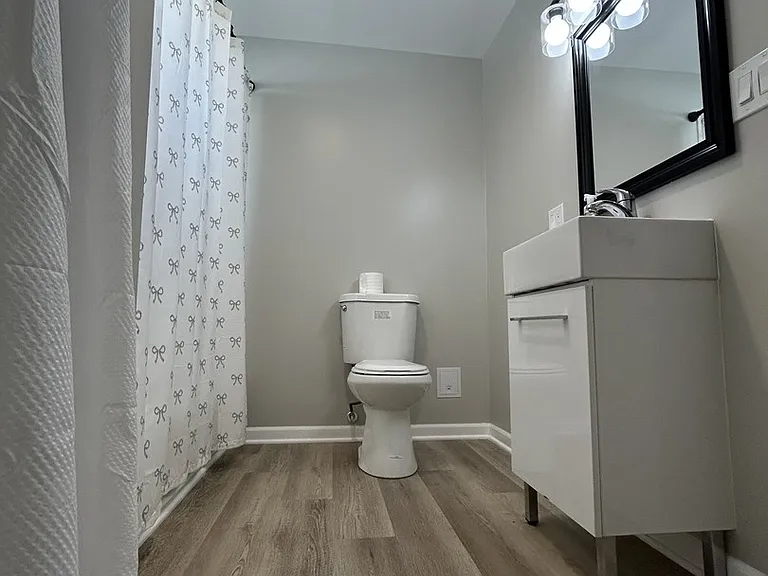 4834 N Ridgeway Ave #3 — Photo 8