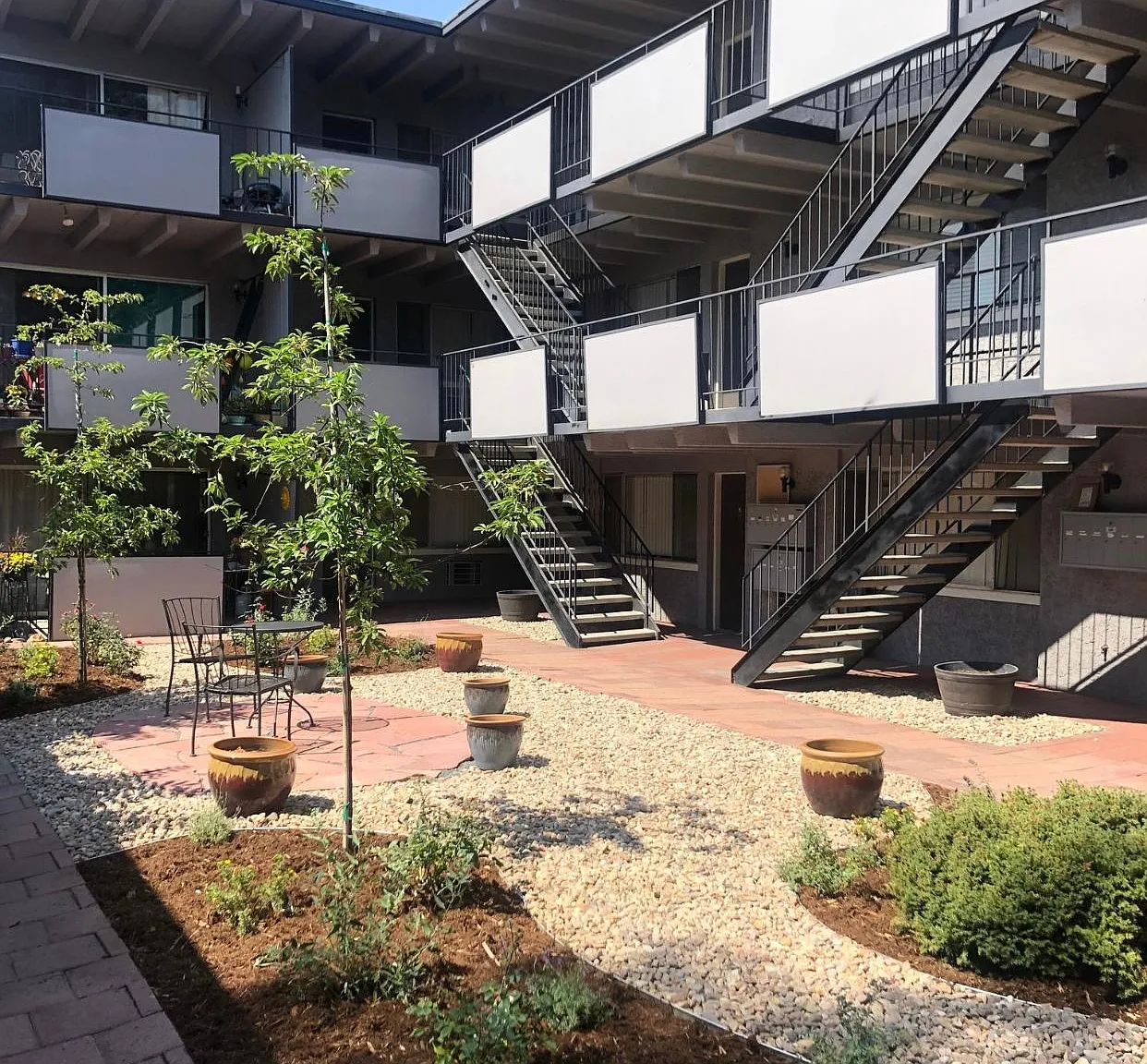 525 N Pennsylvania St — Photo 2