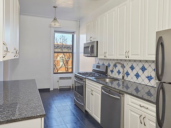 5th image of 404 8th Ave APT 4D
