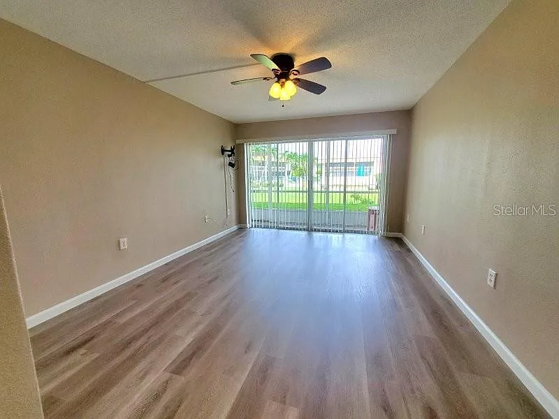 1080 Bal Harbor Blvd — Photo 4
