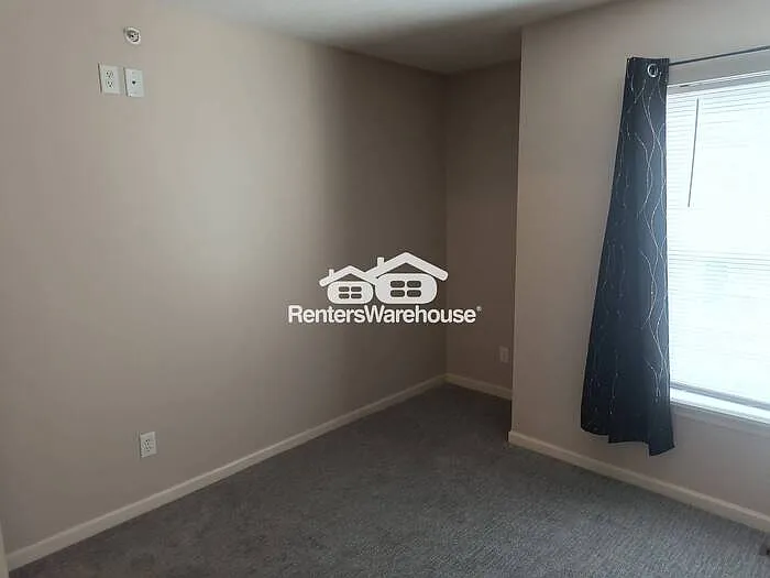 8108 Oakview Cir N — Photo 10