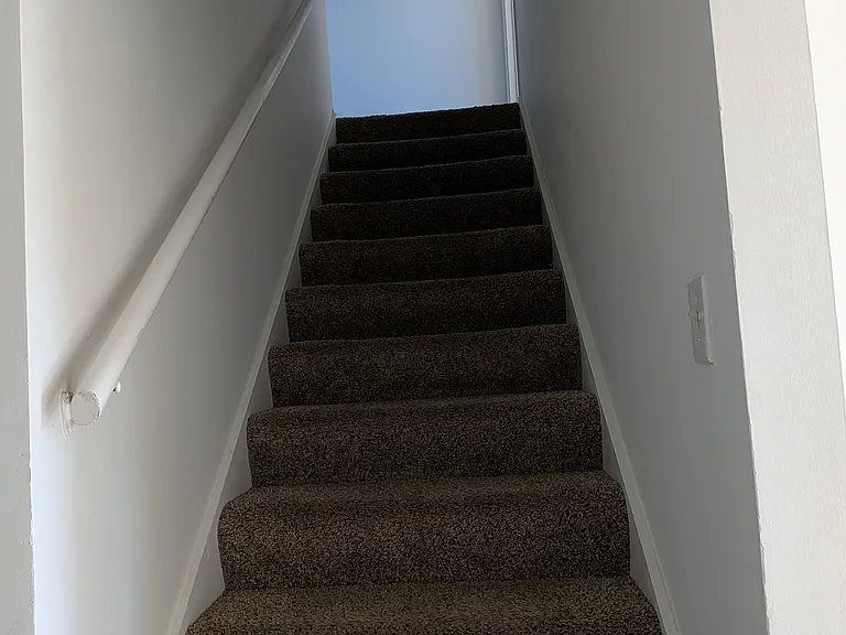 3910 Overland Cir — Photo 6