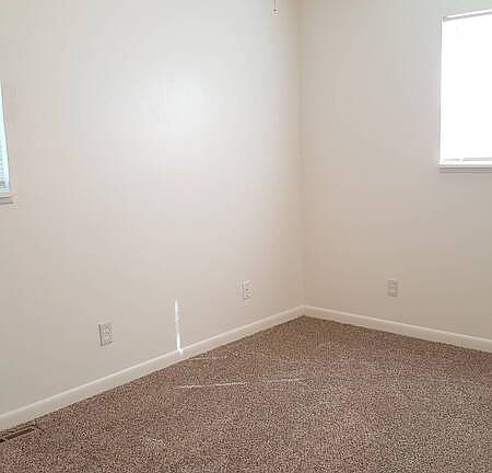5th image of 3412 Montrose St