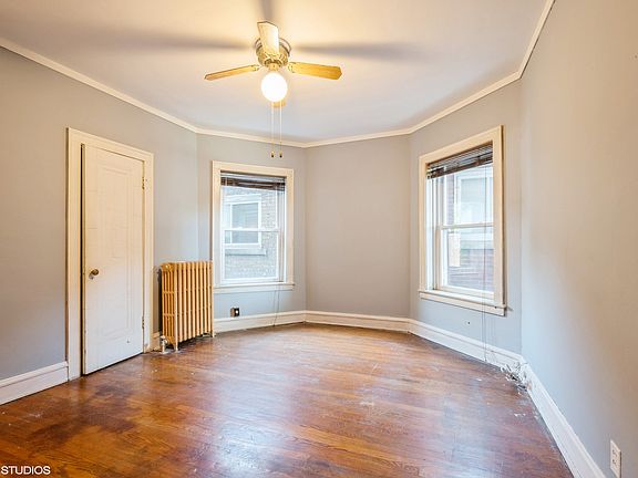 4th image of 6608 N Fairfield Ave