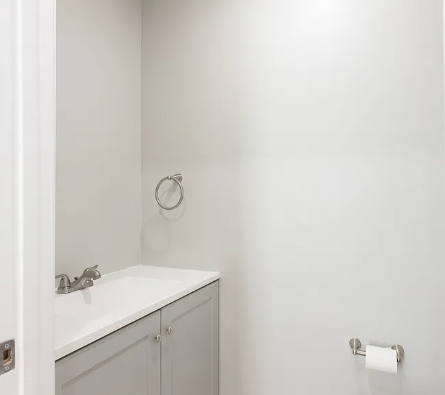 141 Hall St — Photo 4