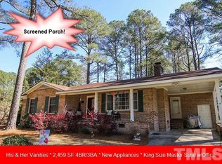 8 Cedar Dr, Smithfield, NC 27577