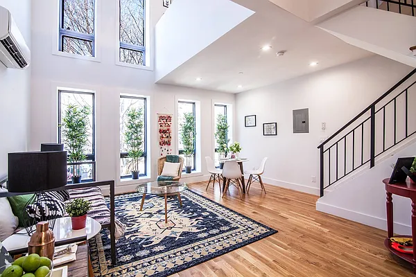 Rented by Tyler Vincent Real Estate Inc | media 21