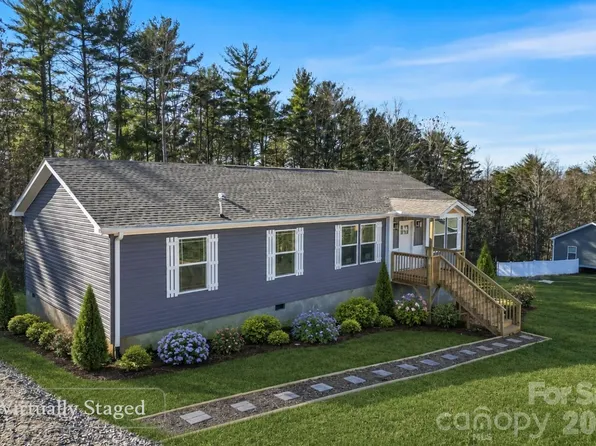 209 Walnut Branch Rd, Weaverville, NC 28787