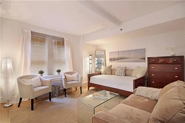 Rented by Keller Williams NYC | media 9