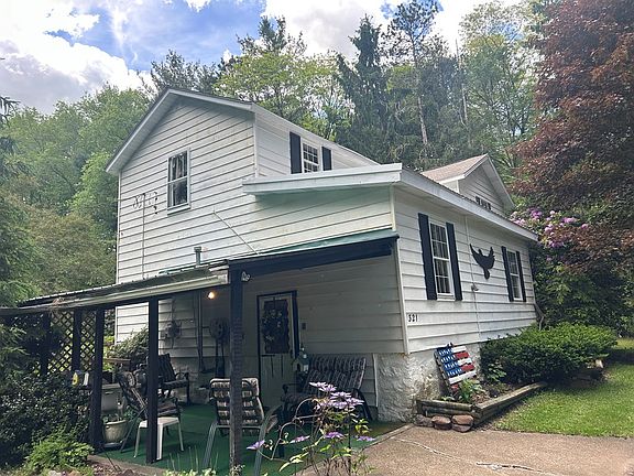 2nd image of 321 Frills Corners Dr