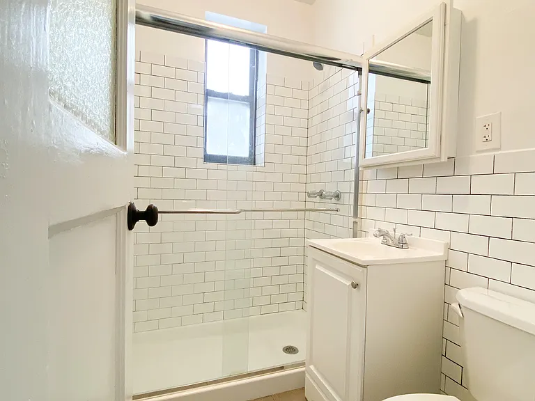 28-25 34th St #43 — Photo 11