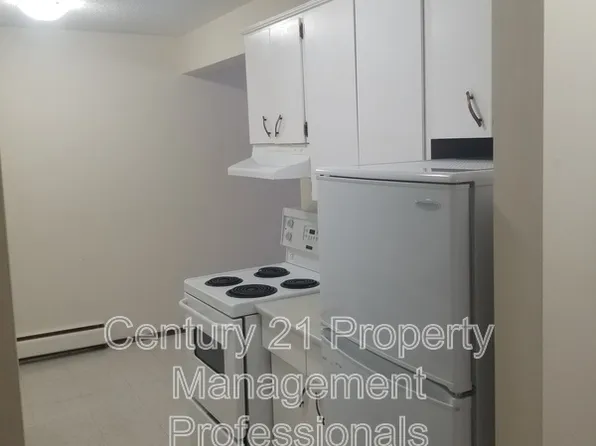 204 112th St NW, Edmonton, AB