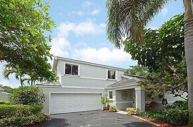 1st image of 2924 Tall Oak Ct