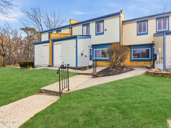 21 Chatham Court, Brick, NJ 08724