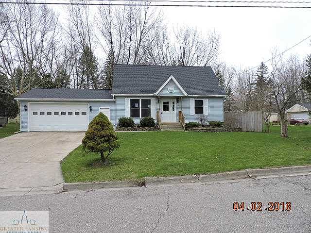 1st image of 825 Hein Ave
