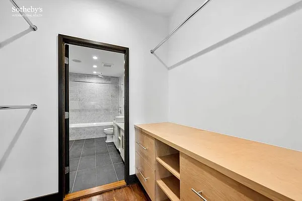 Rented by Sotheby's International Realty | media 6