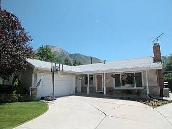 1st image of 3034 La Joya Dr