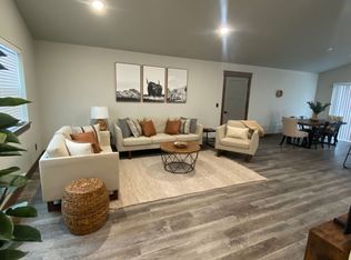 131 One Way Loop, Hamilton, MT 59840