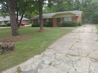 3335 E Brookwood Dr, Montgomery, AL 36116