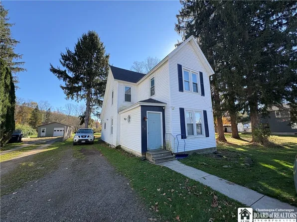 64 Brooklyn St, Portville, NY 14770