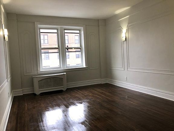 3rd image of 71 Lexington Ave APT 10