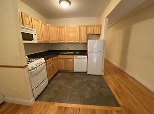 447 W 47th St #1R, New York, NY 10036