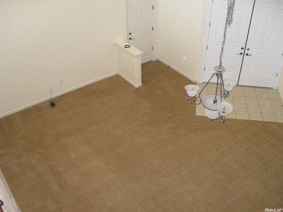3rd image of 3612 Southern Oak Dr