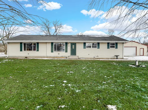 305 E Jackson St, Chesterton, IN 46304