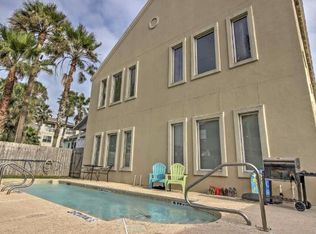 112 E Oleander St, South Padre Island, TX 78597