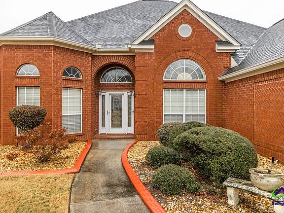 4th image of 209 Trellis Walk