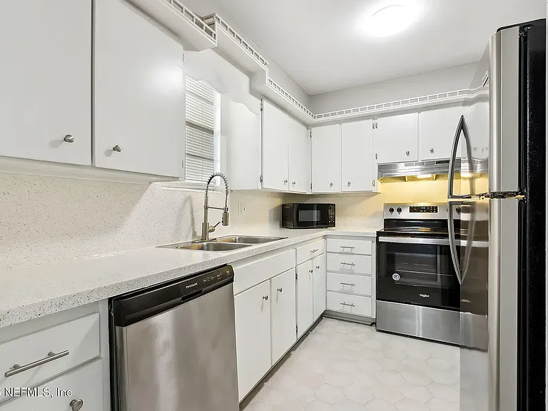 1707 El Prado Rd #1 — Photo 8