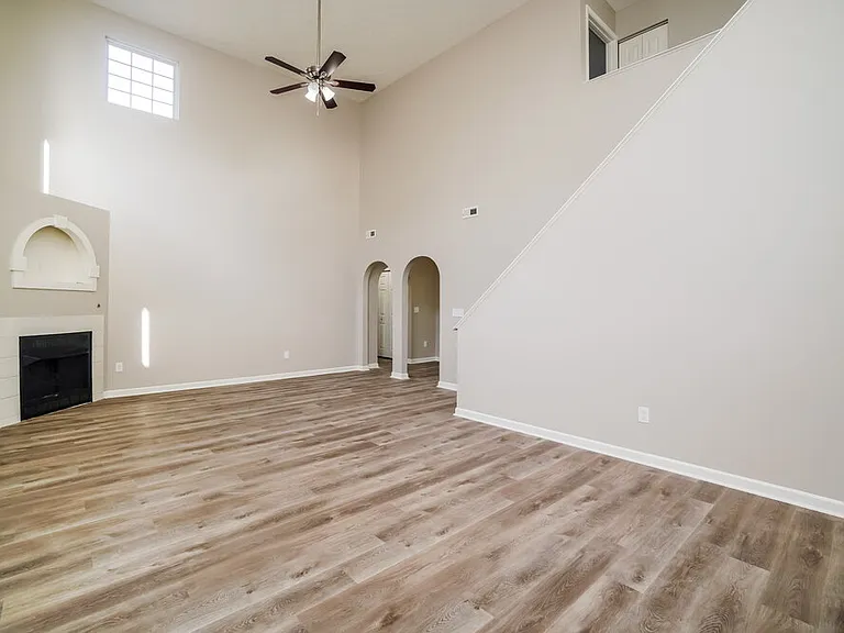 4880 Grimm Dr — Photo 9
