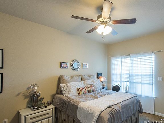 2nd image of 657 Orion Dr