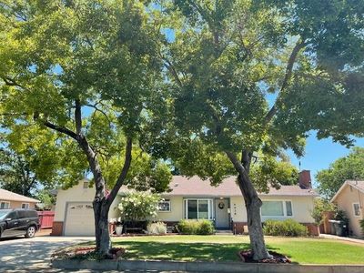 6928 9th St, Rio Linda, CA, 95673