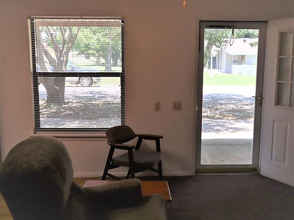 4th image of 1402 Skinney Dr