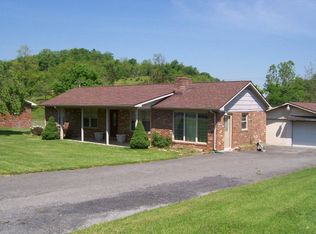 4027 Baptist Valley Rd, Cedar Bluff, VA 24609