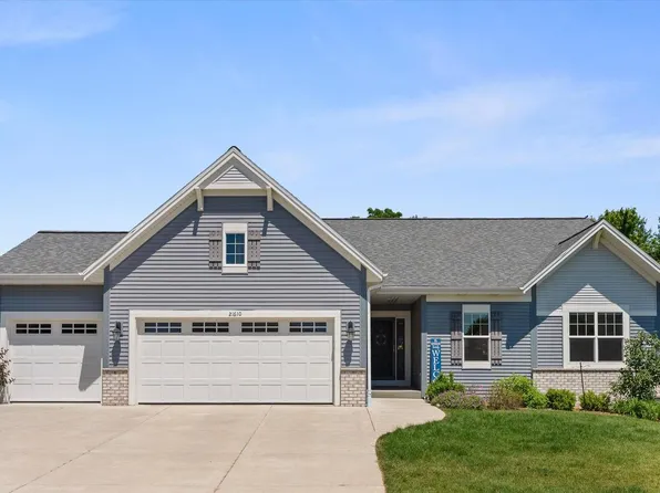 21610 Outcropping COURT, Lannon, WI 53046