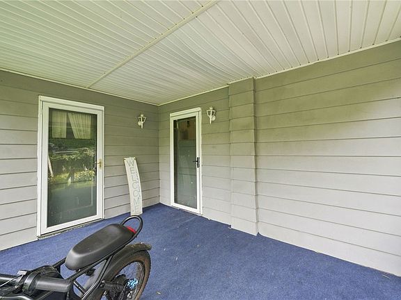 3rd image of 424 Bunola River Rd