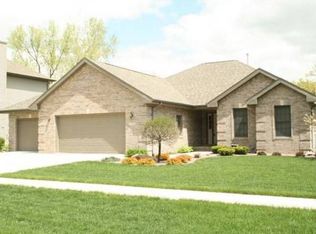 3232 Rockport Park Dr, Janesville, WI 53548