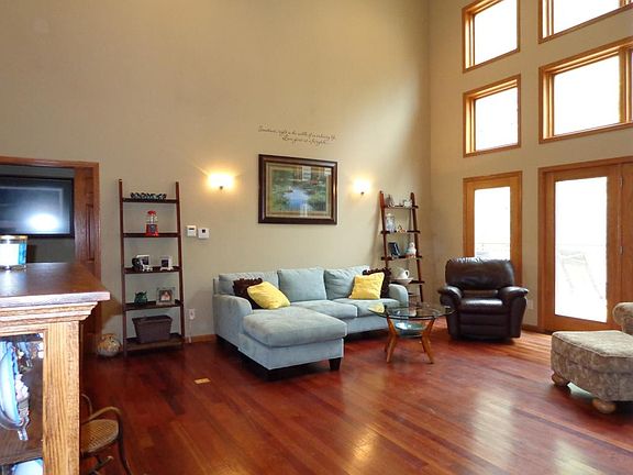 4th image of 46945 Queens Cove Cir