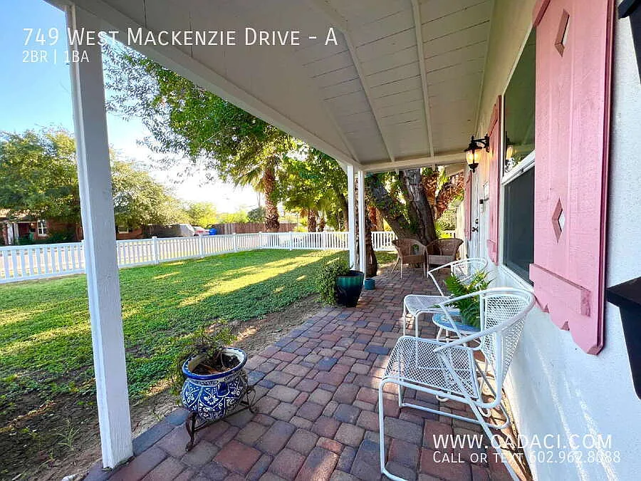 Available Now - Woodlea Melrose Historic District 2 bed 1 bath SFH with detached 2 car garage — Photo 3