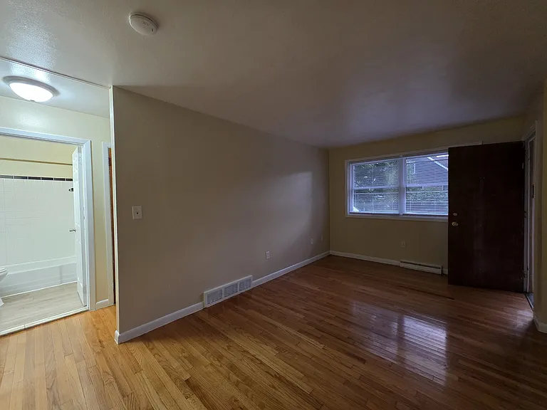 223 Fairfield St #2 — Photo 7