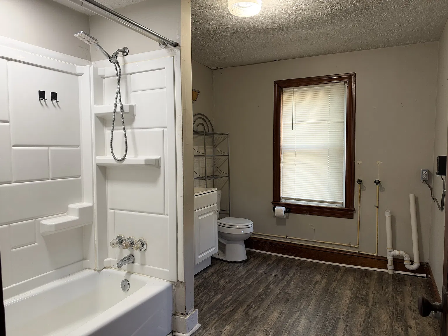 1012 South Kent Street - 1012 — Photo 4