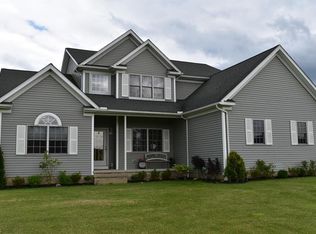 12445 Hammock Lake Dr, Windsor, OH 44099