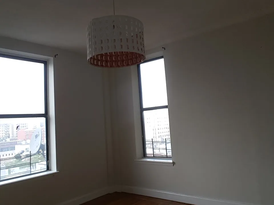 Building Photo 3
