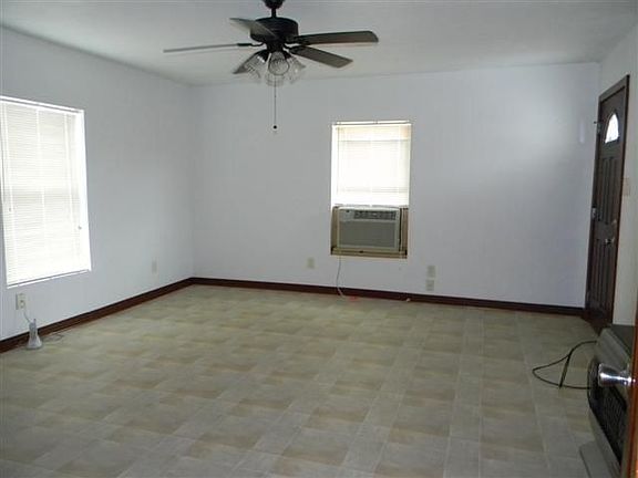 3rd image of 506 N Sherley Ave
